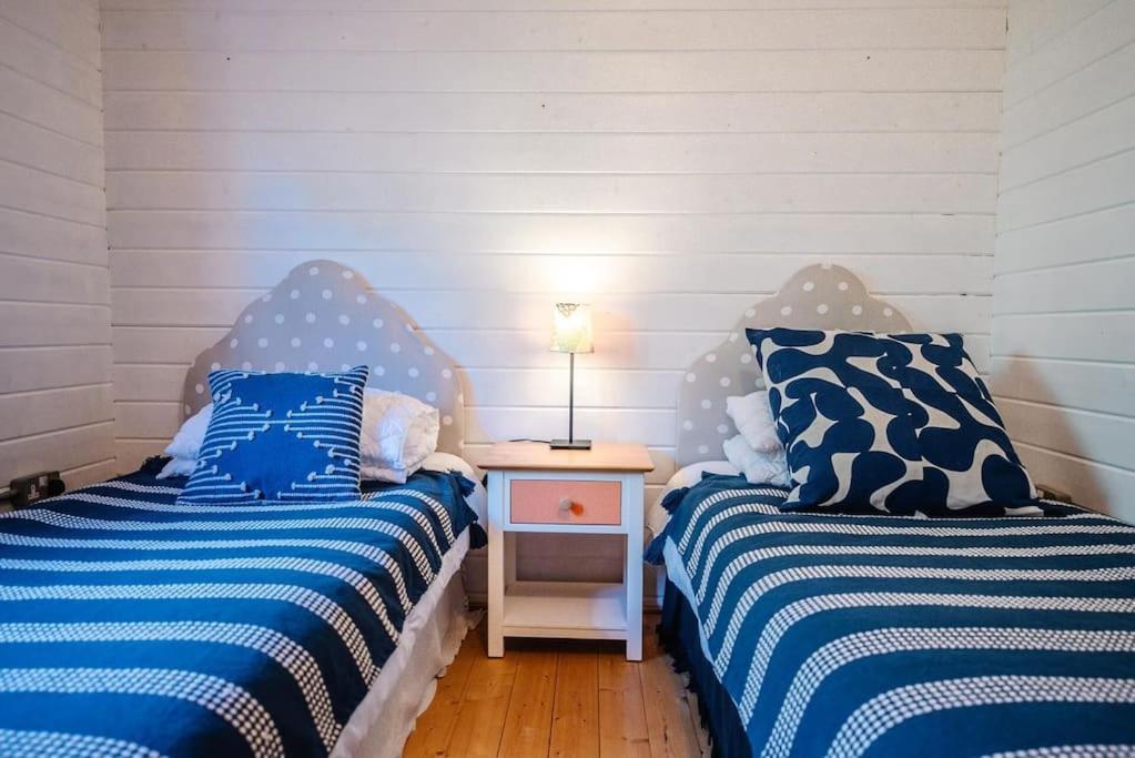 The Cabin, Parham Вудбридж Экстерьер фото